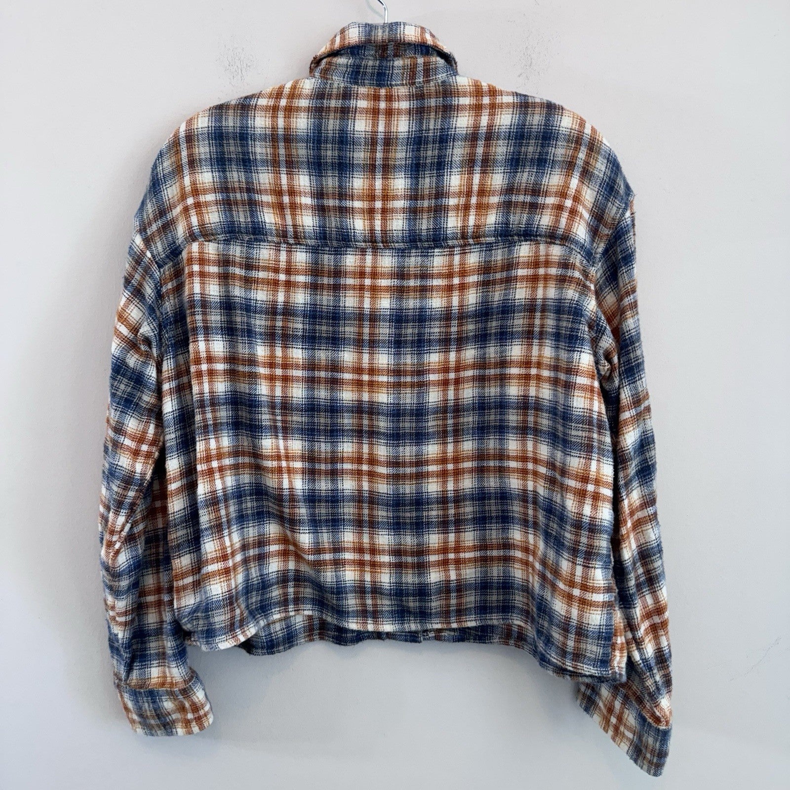 American Eagle Flannel Shirt Womens M Blue Brown Plaid Shacket Crop
