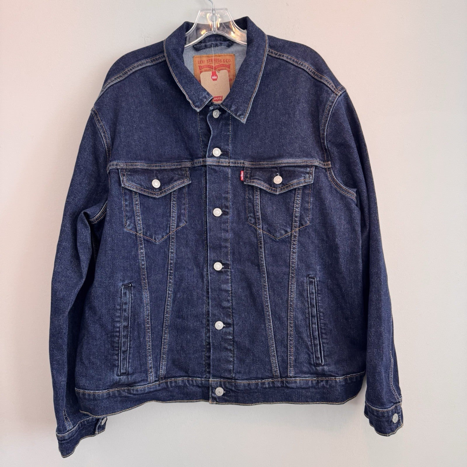 Levi’s Denim Trucker Jacket XL Dark Wash Button Front Classic Jean NWT