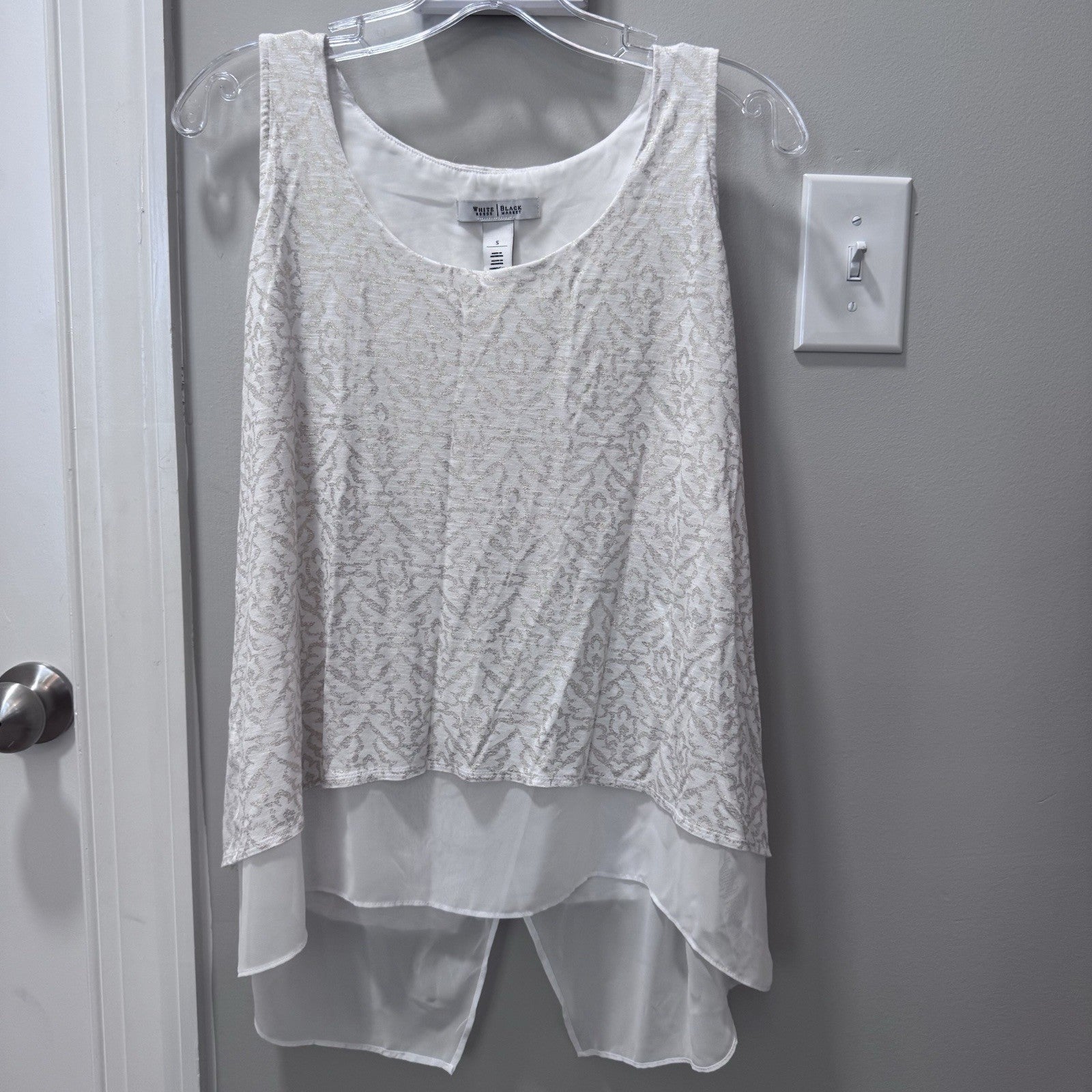White House Black Market Sleeveless Layered High Low Tank Top Sz S Ivory Gold