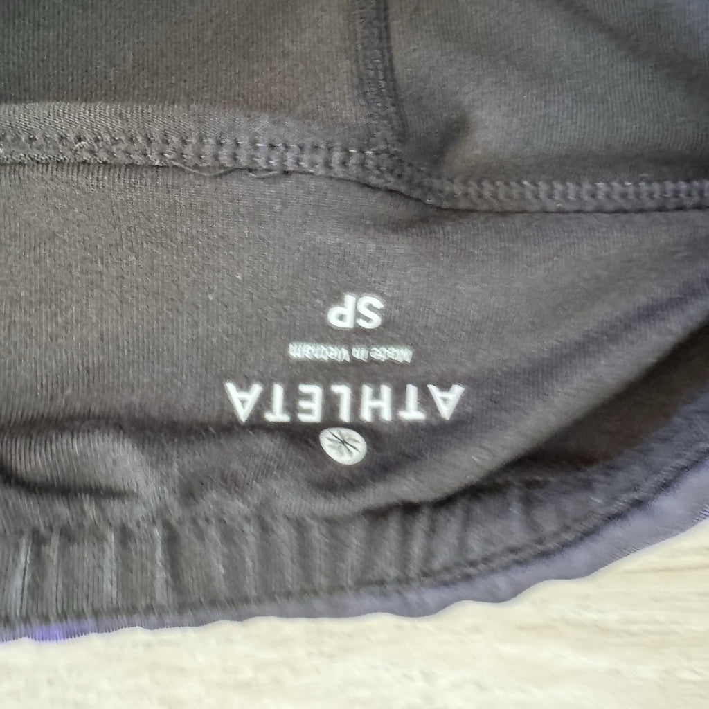 Athleta Skort Capri Leggings Purple Black Stripe Women’s Small Athletic