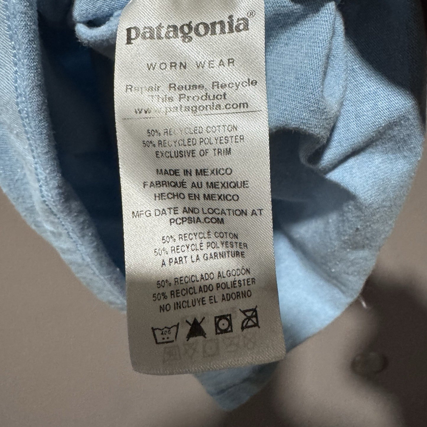 Patagonia Responsibili-Tee T-Shirt Small Blue Logo Graphic Recycled Y2K Eco Tee