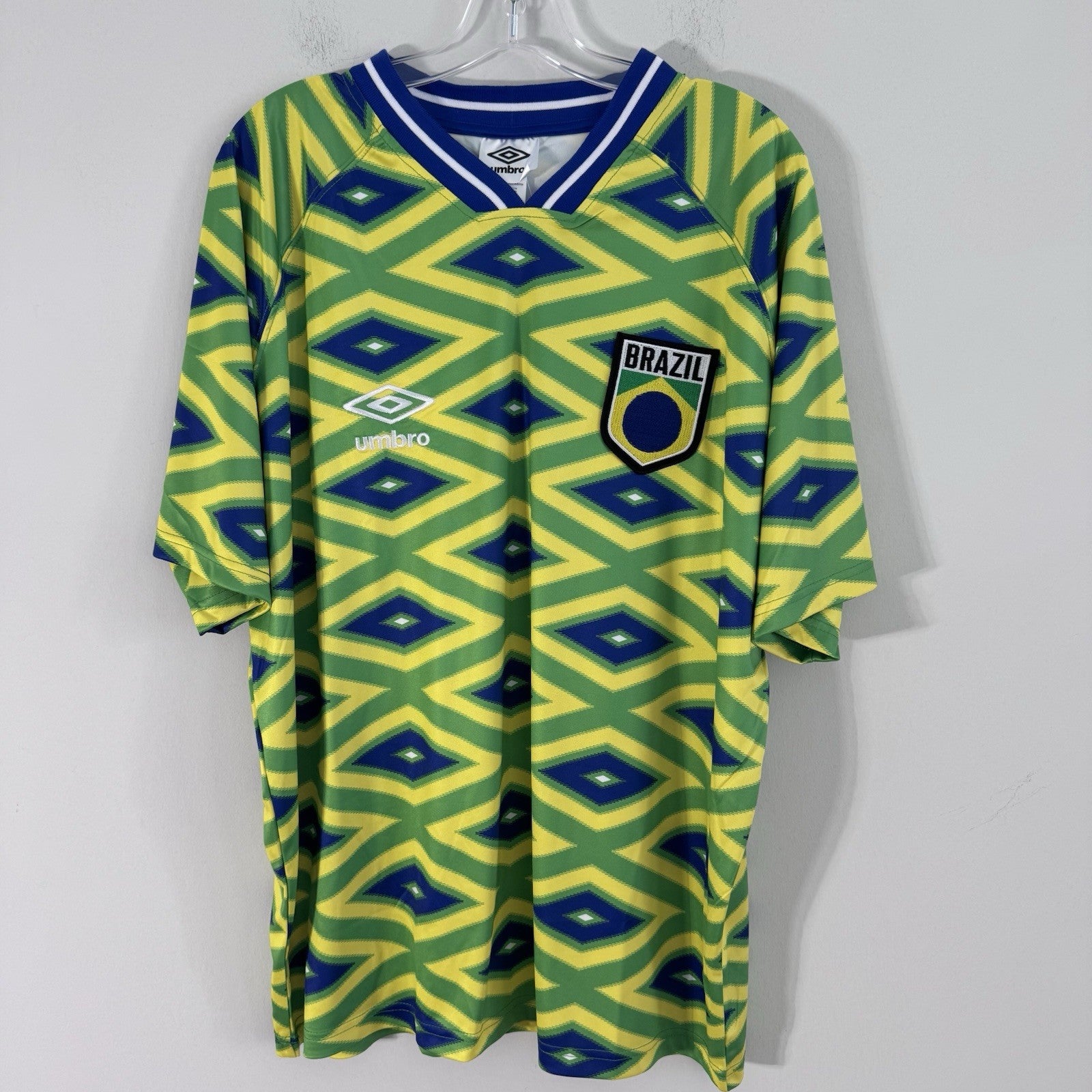 NWT Umbro Brazil Soccer Jersey Men’s M World Cup 2026 Football