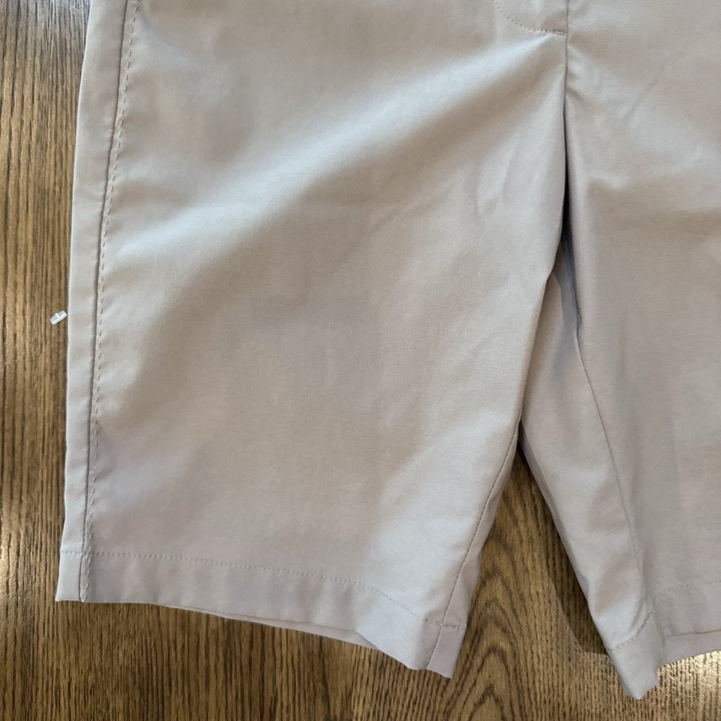 Nike Golf Dri-Fit Tour Performance Shorts Beige Size 4 Women’s Casual 