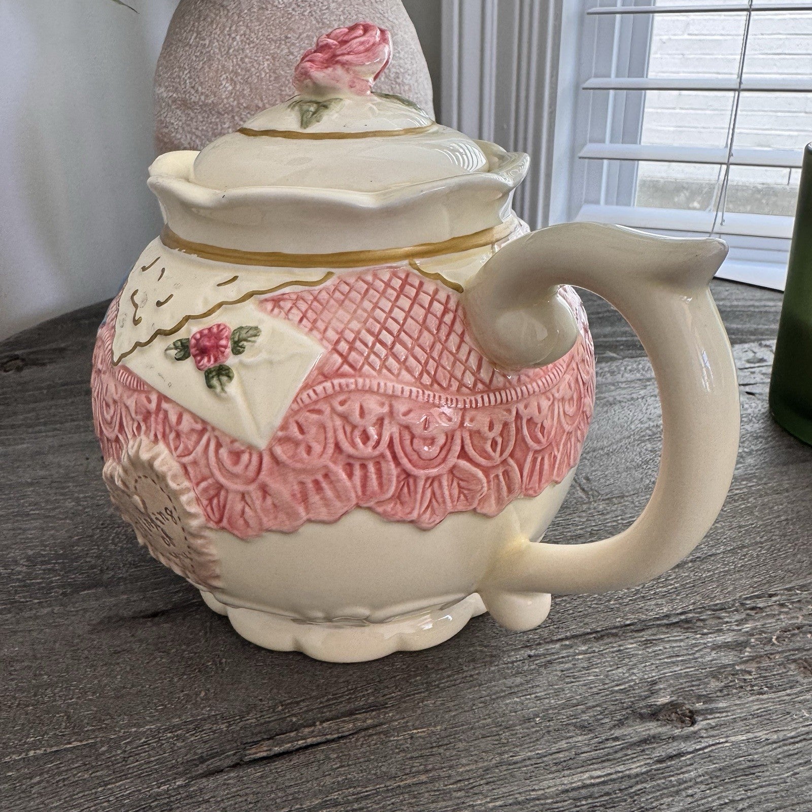 Seymour Mann Romance Teapot Thinking of You Clock Pink Lace Heart Rose Vtg