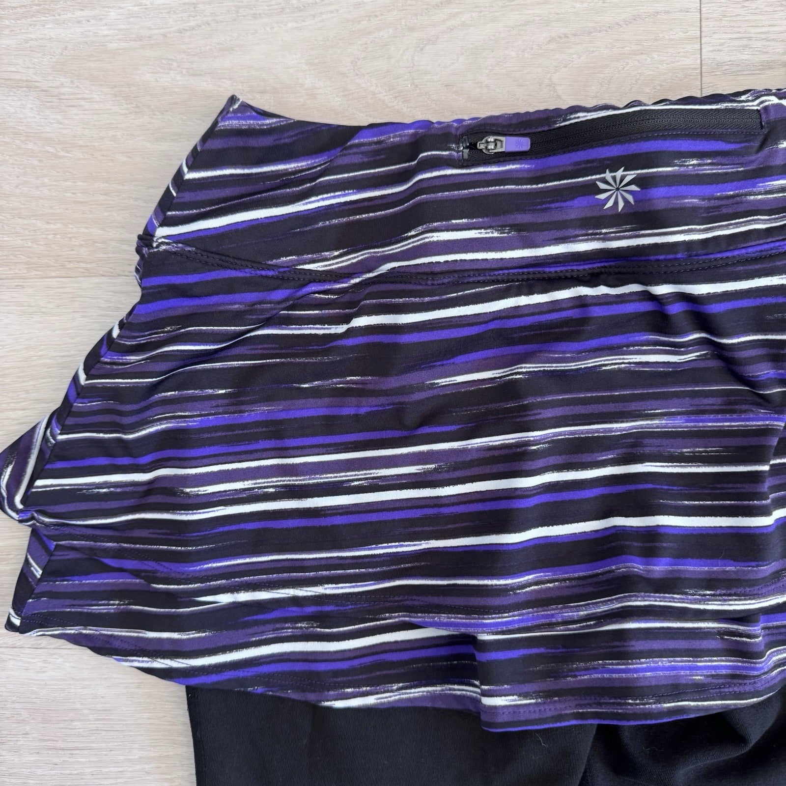 Athleta Skort Capri Leggings Purple Black Stripe Women’s Small Athletic