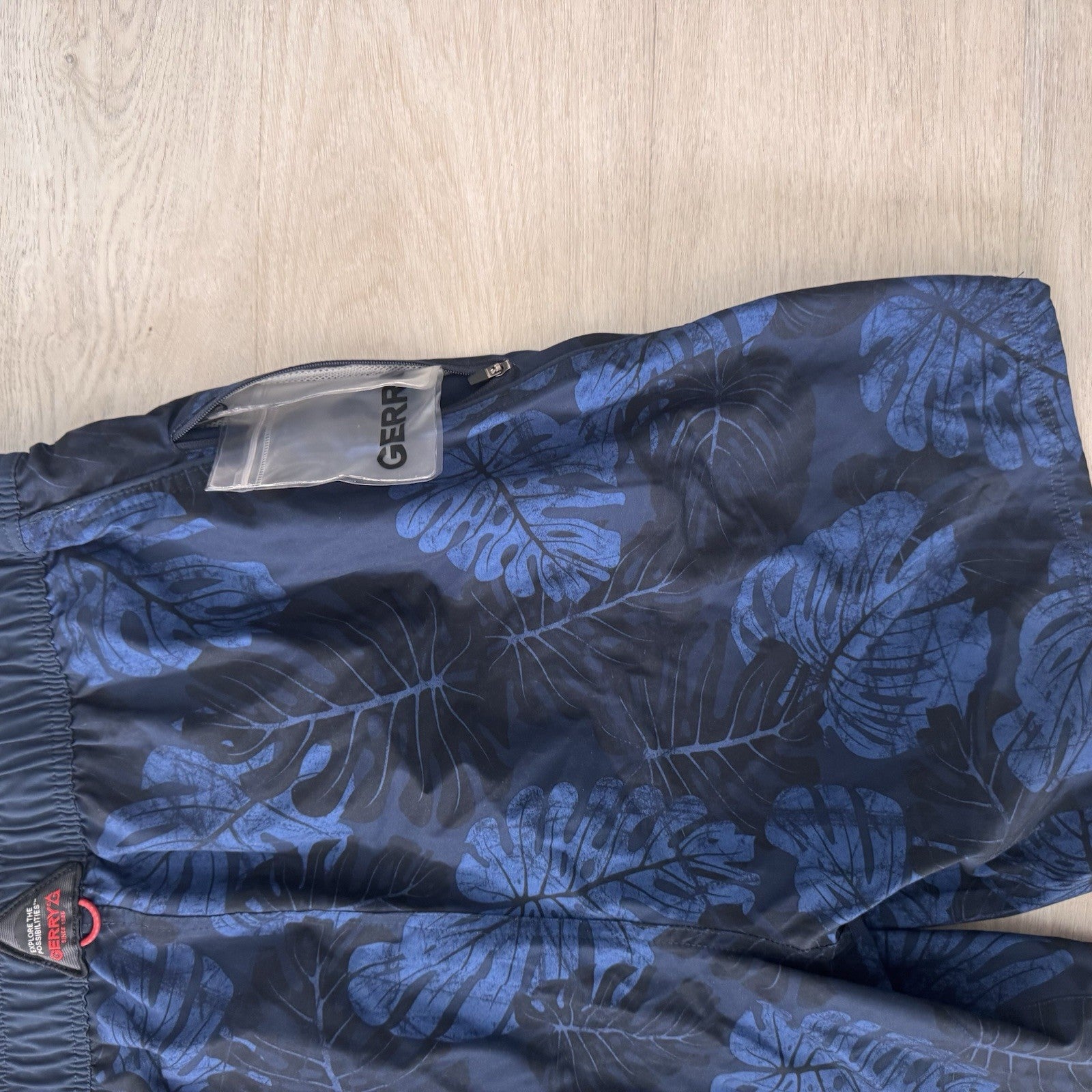 Gerry Mens Large Swim Trunks Blue Tropical Leaf Board Shorts Beach