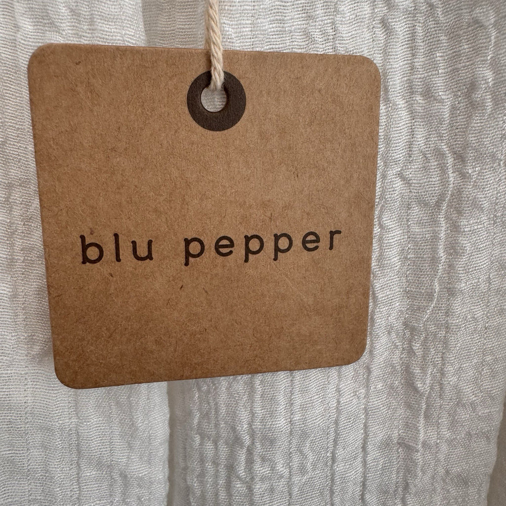 Blu Pepper Women’s Medium White Gauze Flutter Sleeve Square Neck Blouse NEW