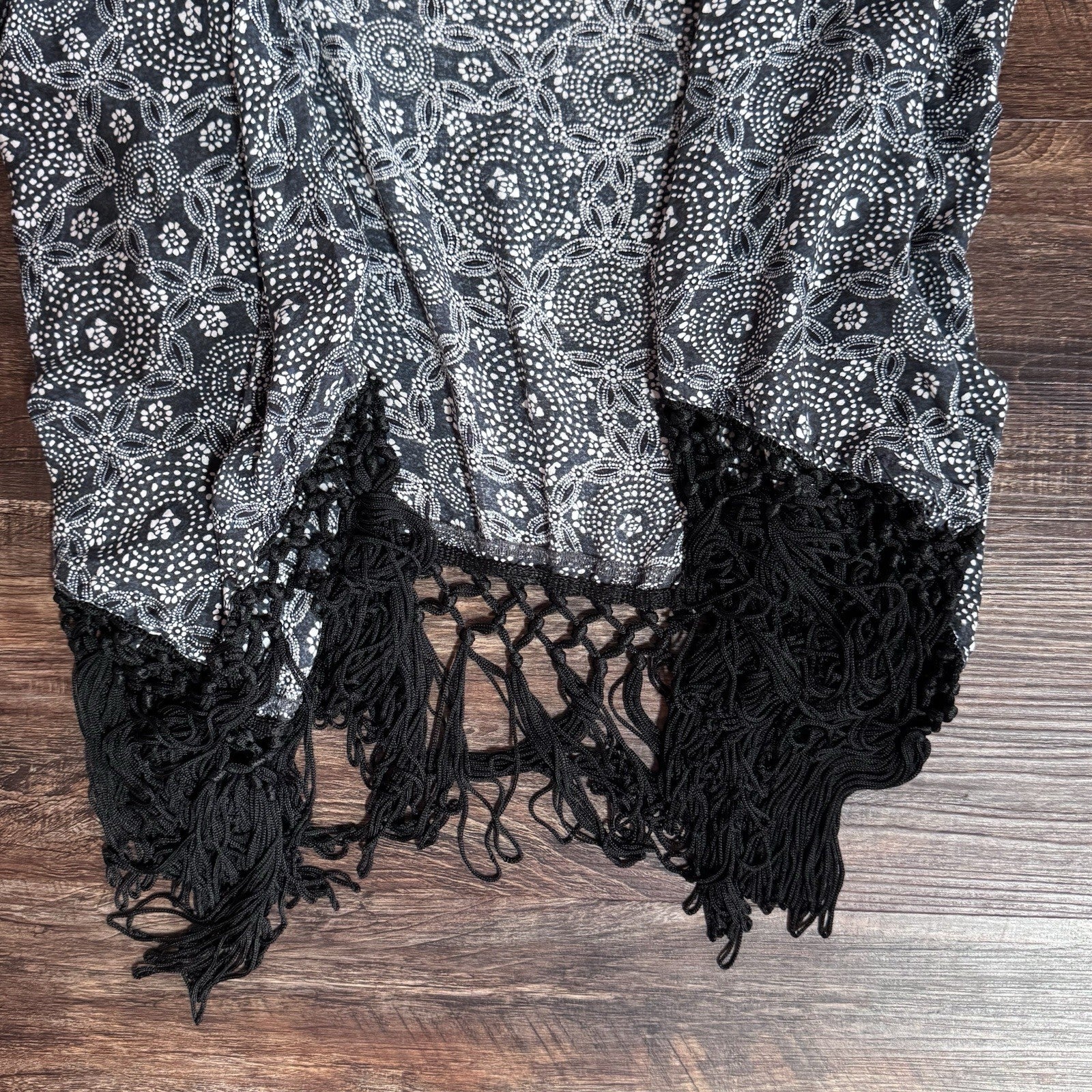 EUC HOLLISTER BIKINI COVER UP WITH FRINGE SIZE LARGE