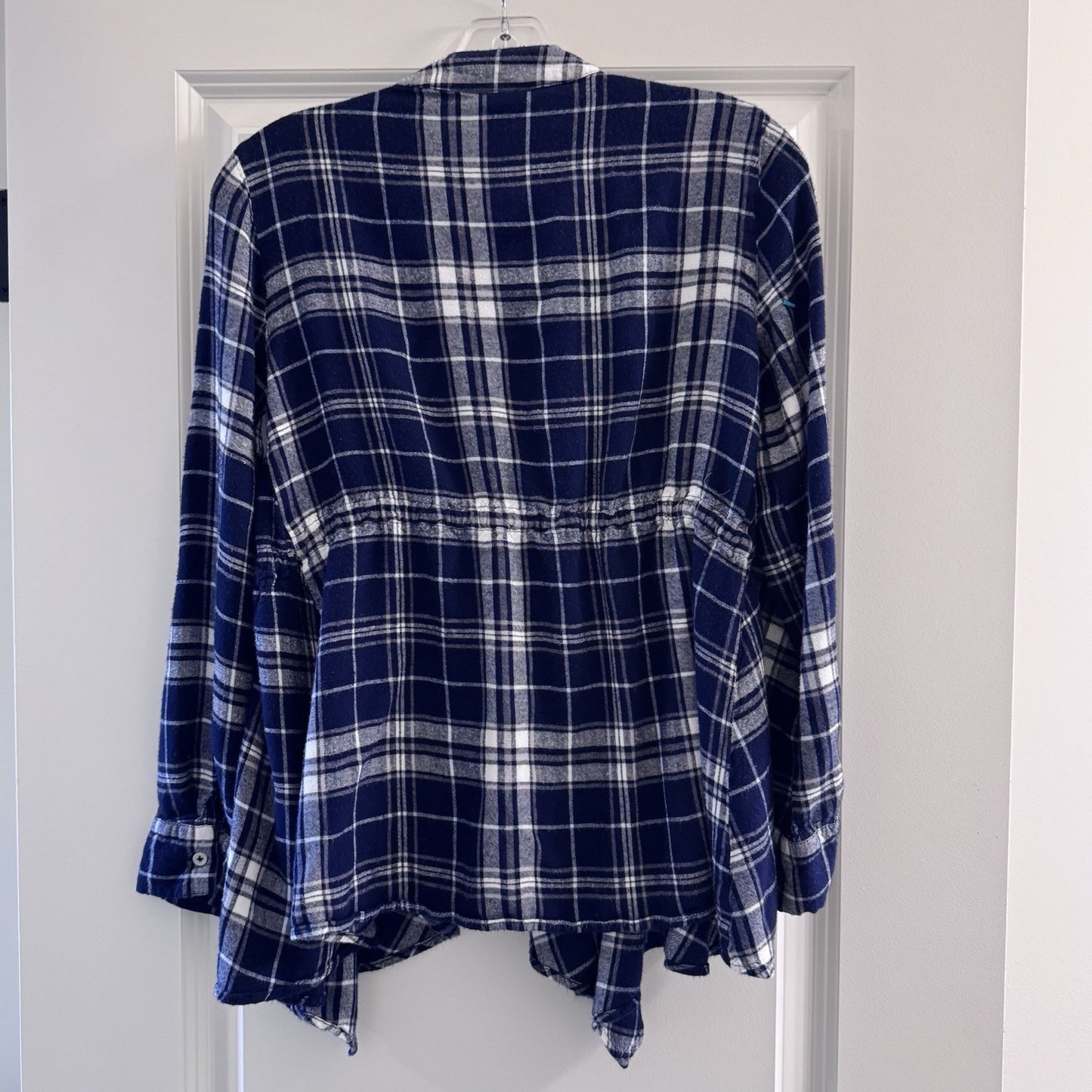 Motherhood Maternity Nursing Top M Navy Plaid Flannel Wrap Long Sleeve