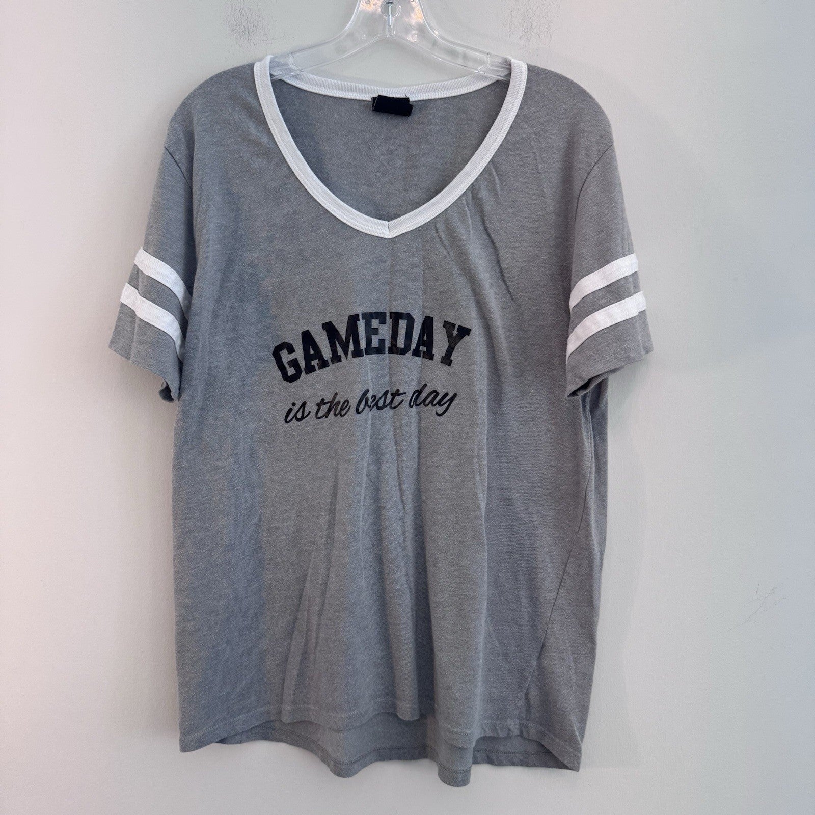 KatyDid Gameday Is The Best Day Gray V Neck Football Tee Women’s xL