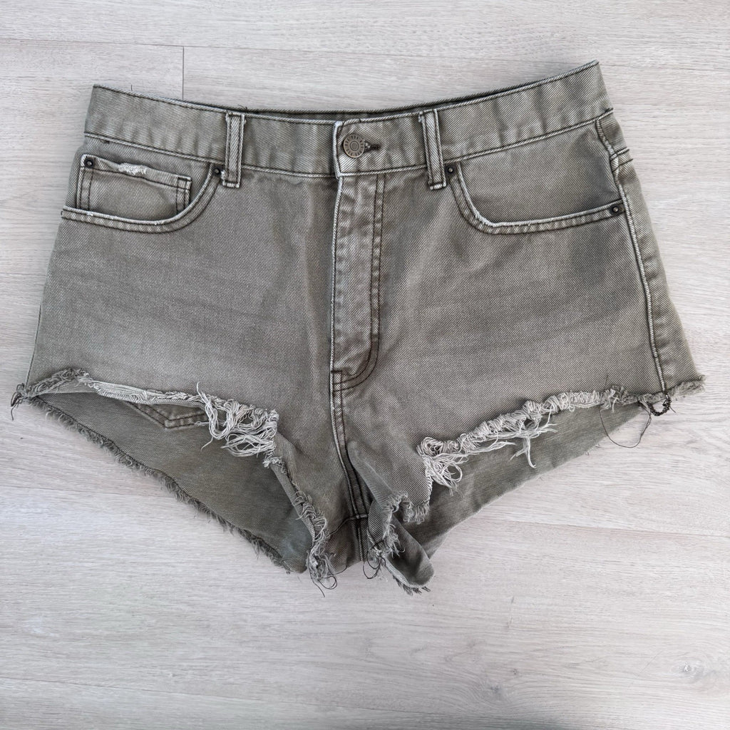 BDG Urban Outfitters Cheeky Shorts Olive Green Raw Hem Cut Off Booty Size 31