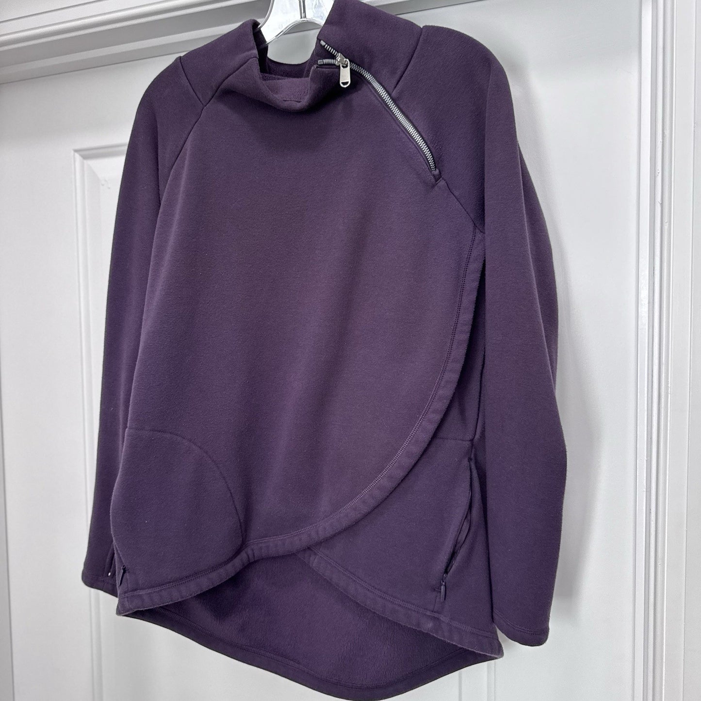 Athleta Medium Cozy Karma Asymmetrical Red Purple Zip Pullover Fleece Jacket EUC