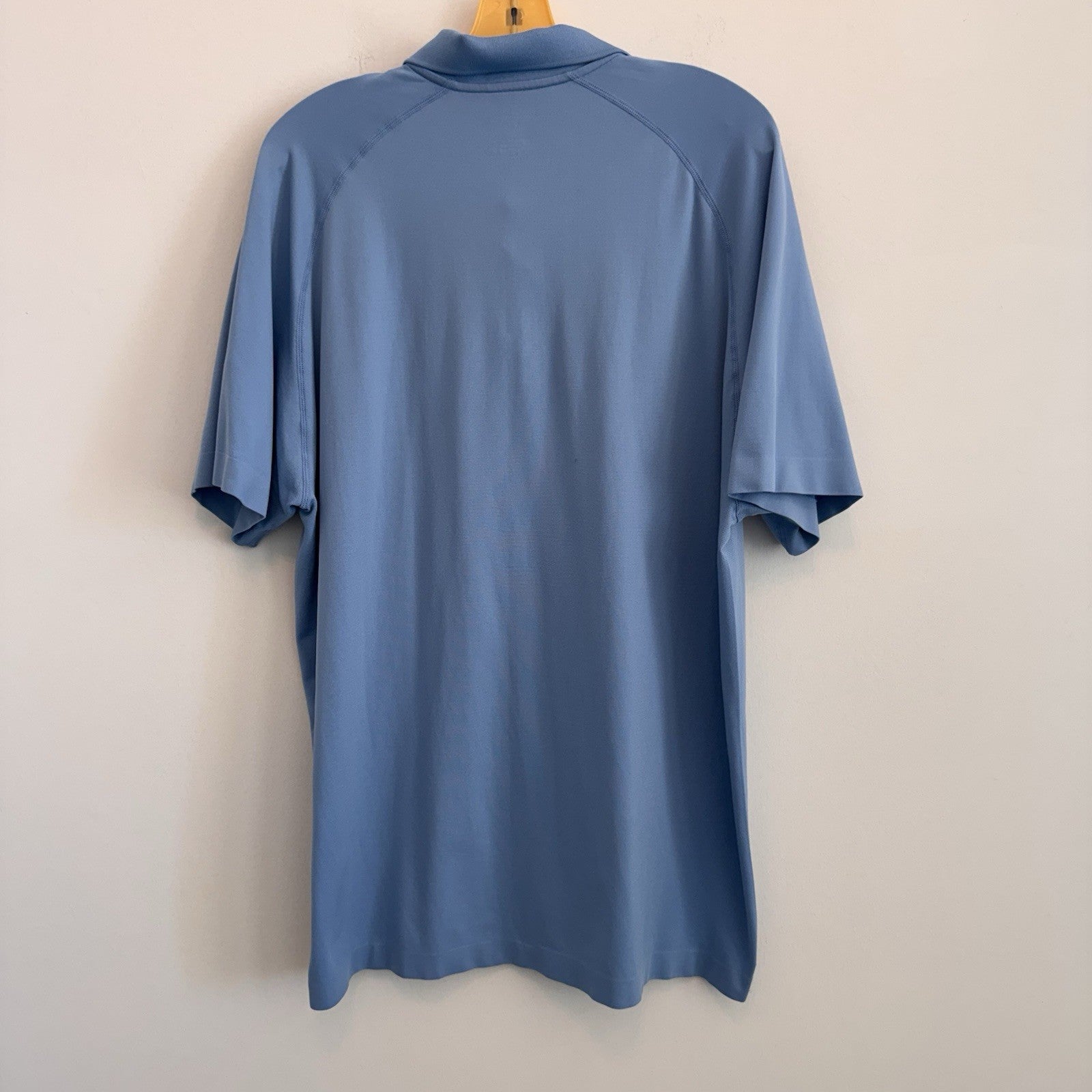 Fabletics Men’s XXL Polo Shirt Blue Performance Sport Short Sleeve Athletic