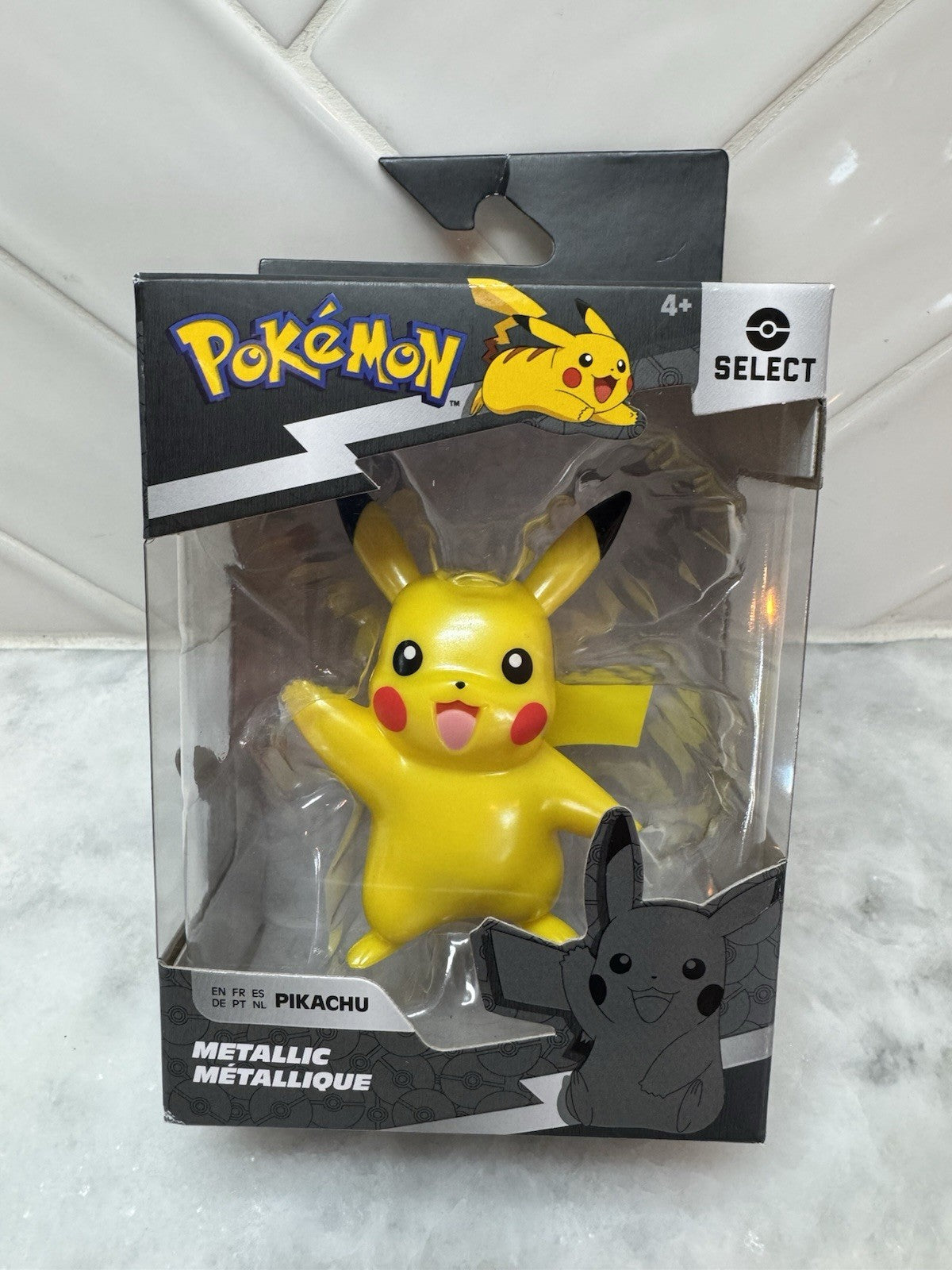 Pokémon Pikachu 4" Jazwares Select Series 1 Vinyl Collectible Figure - SEALED