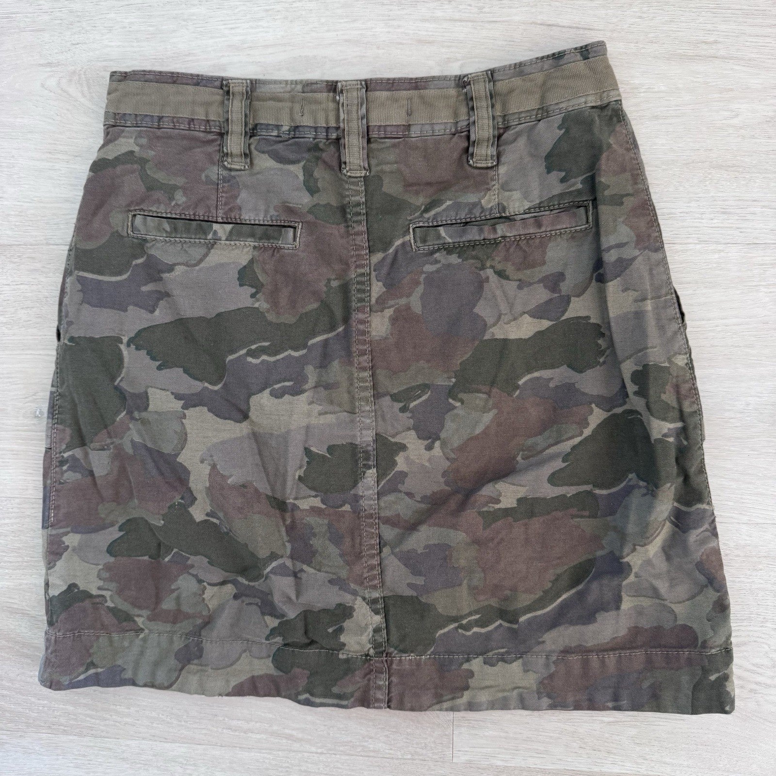 Anthro RYO LUCILLE Camo Button Front Mini Skirt Size 2