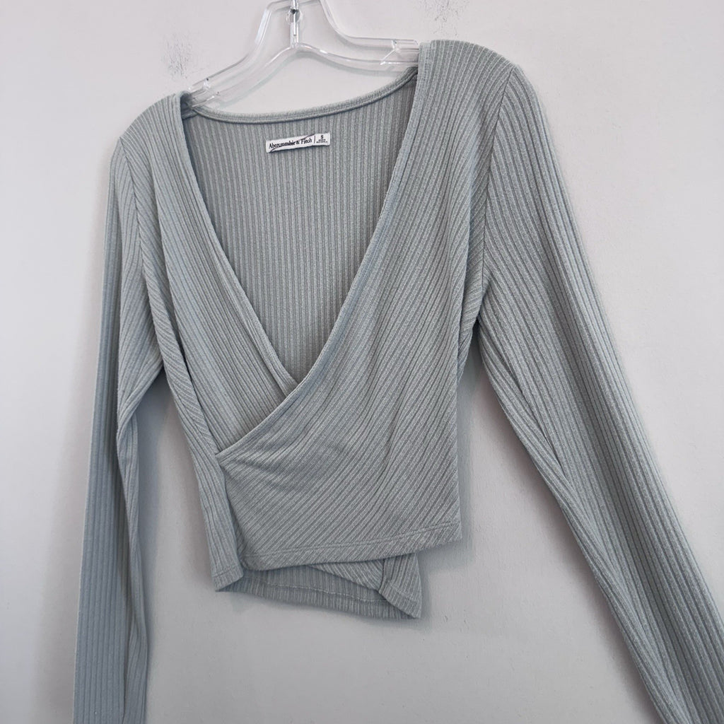 Abercrombie & Fitch Gray Ribbed Wrap Crop Top Long Sleeve Size S
