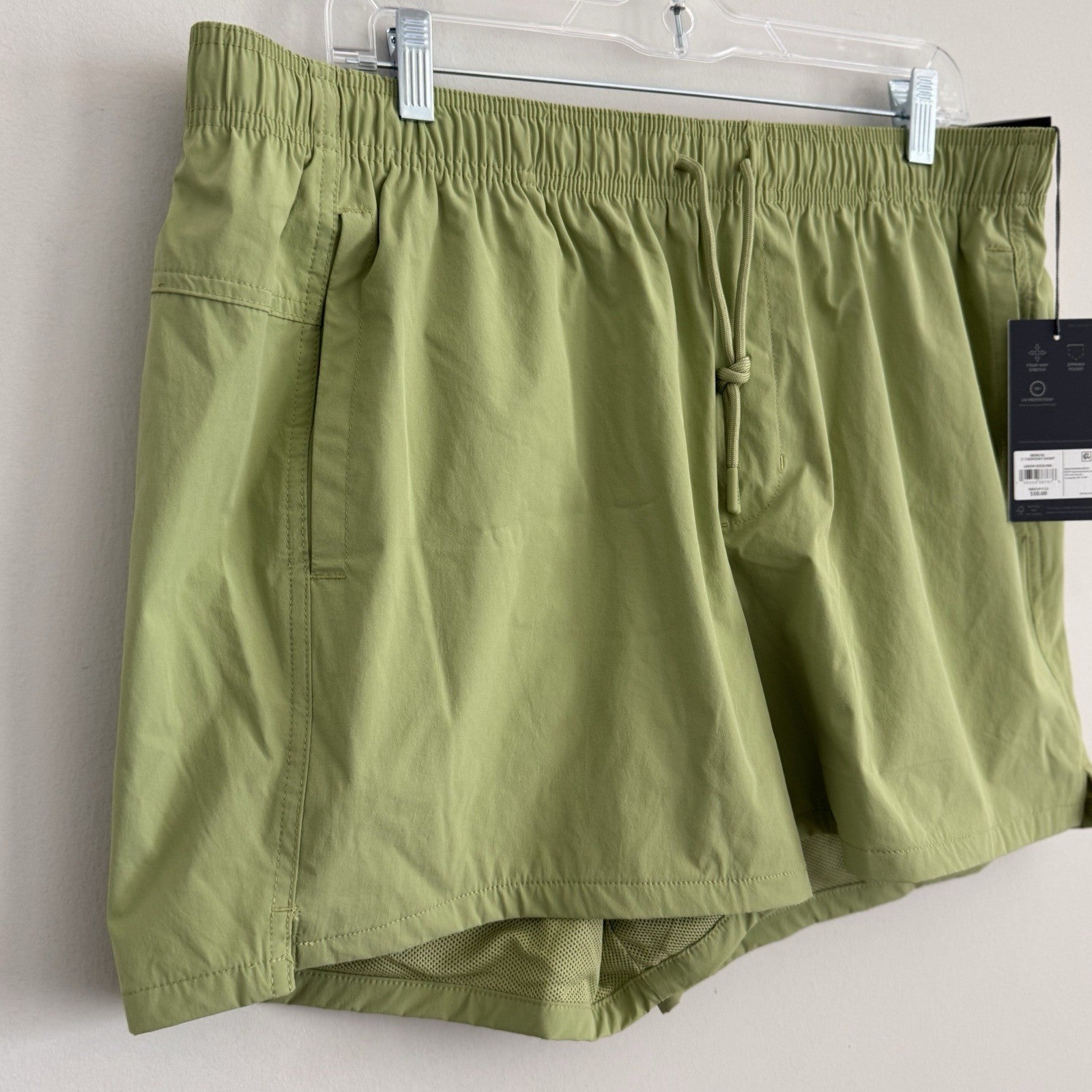 VRST Men's XL 5" Everyday Short Green Seedling NWT Relaxed Fit Athletic