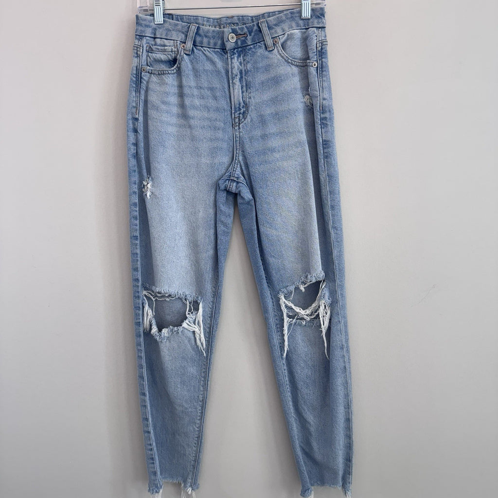 American Eagle Curvy Mom Jean Women’s 4 Distressed Raw Hem Light Wash