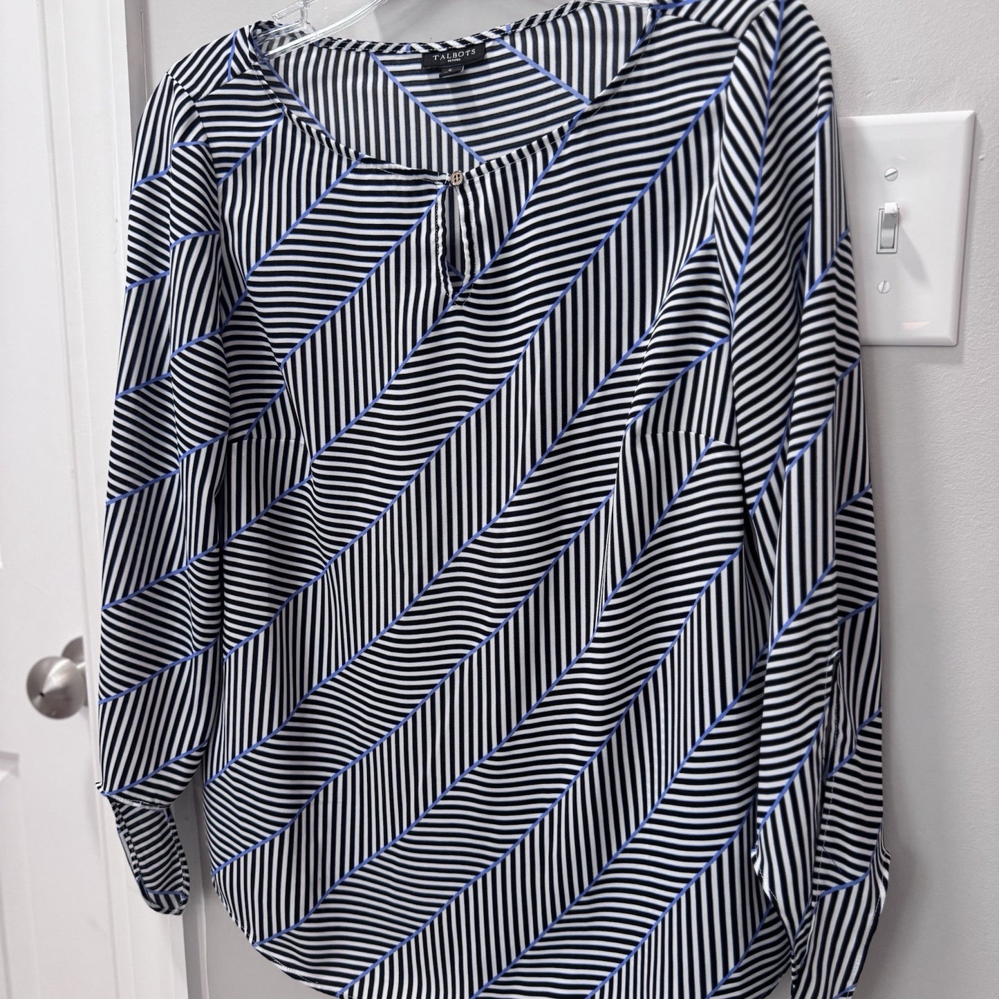 Talbots Petites Small Blouse Black White Stripe Geometric Long Sleeve Top