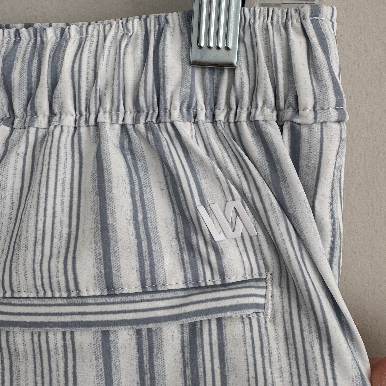 NWT VRST Men's 5” Resort Short, Muted Denim Calm Stripe, Size Small
