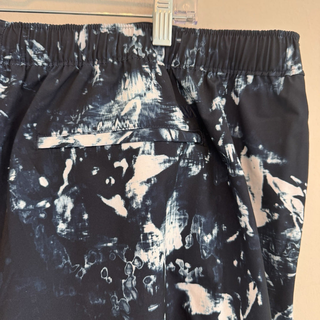 VRST Men's 5" Resort Short XXL Indigo Craft Abstract Print Slim Fit Liner NWT