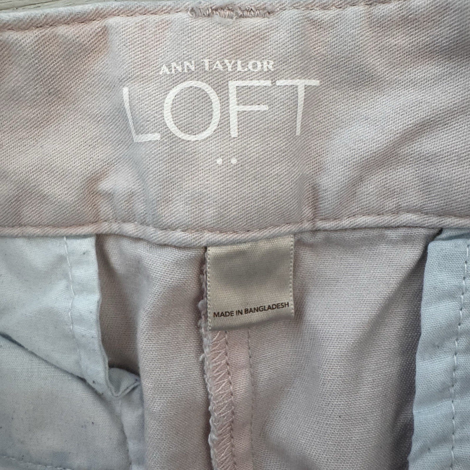 Women’s Ann Taylor LOFT Pink Cotton Shorts Sz 8 Chino Casual Preppy