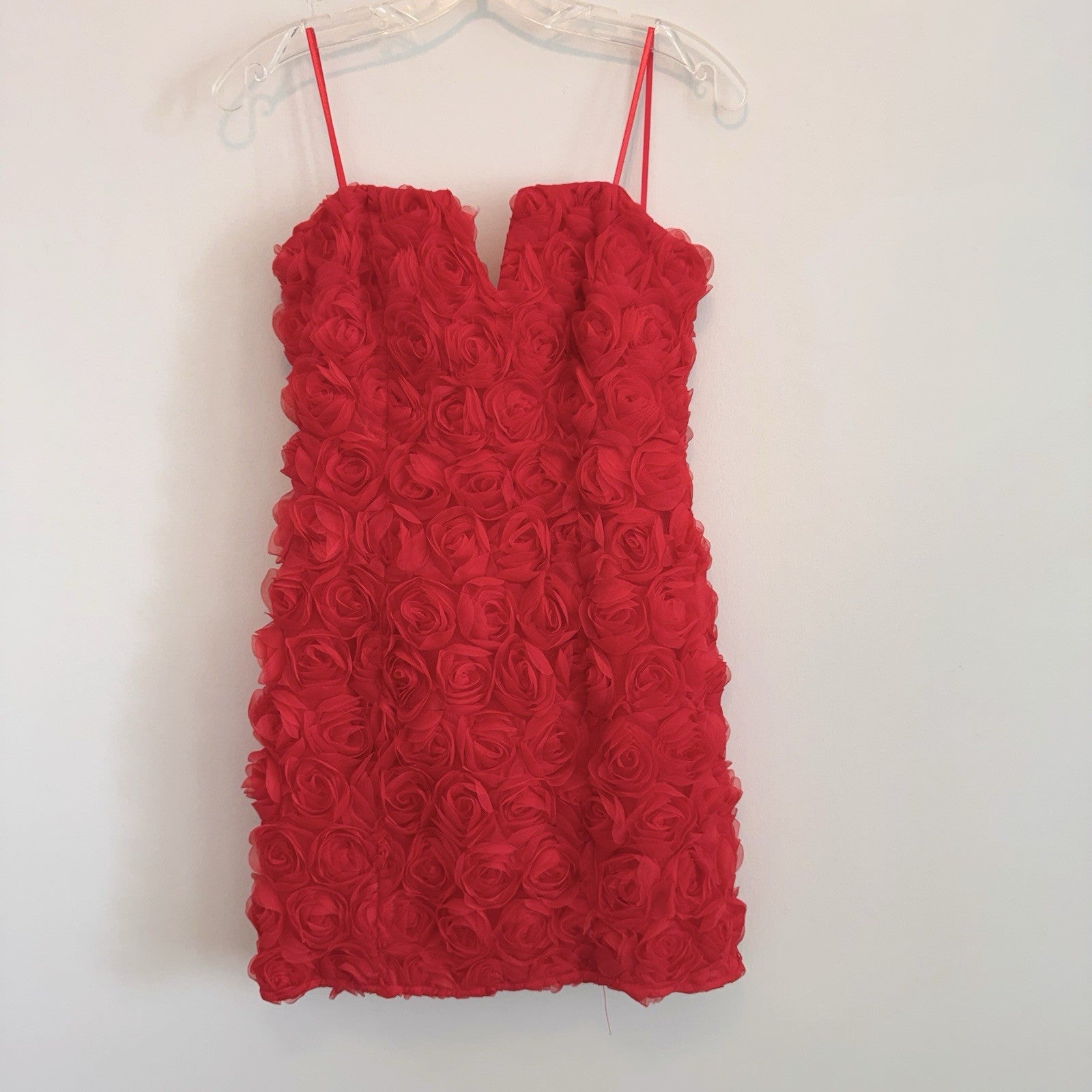 DO+BE Red 3D Rosette Floral Mini Dress Size Large NWT Cocktail Party boutique
