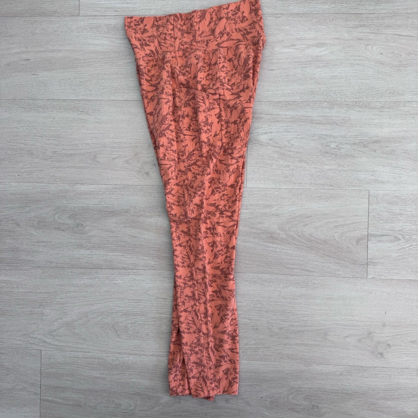 REI Leggings Womens Small Orange Floral Take Your Time 7/8 Length Athleisure