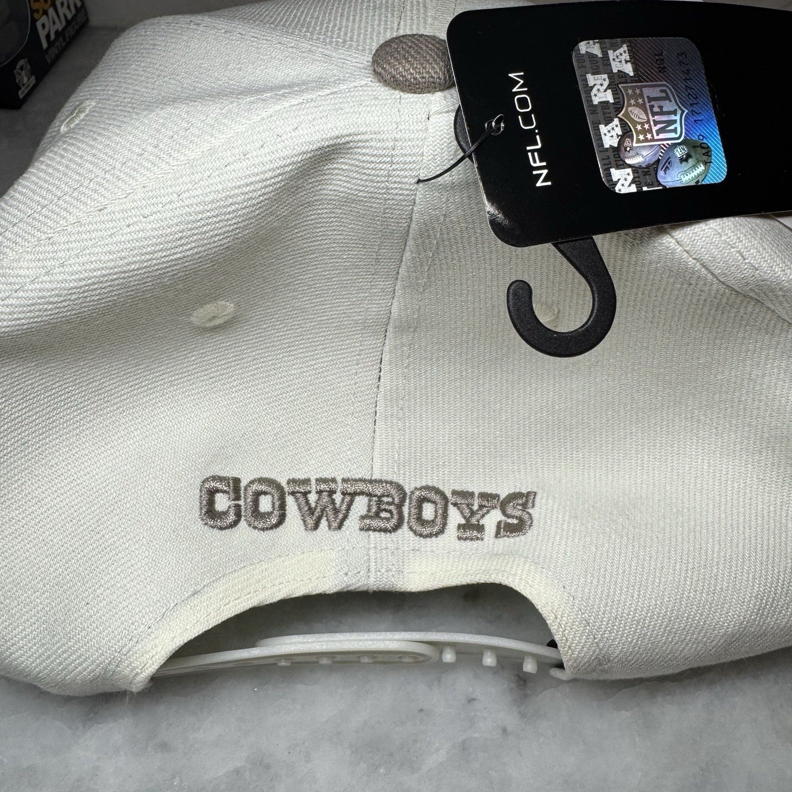 Dallas Cowboys Ultra Game Ice Cream Snapback Hat NFL Cream Tan OSFM Cap NEW