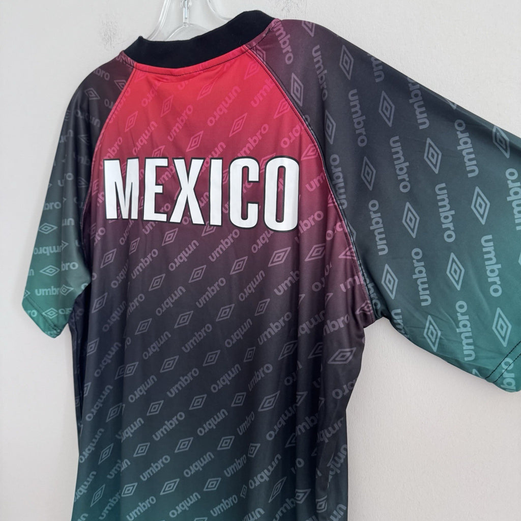NWT Umbro Mexico Soccer Jersey Mens Size Small Red Green Gradient Futbol Shirt