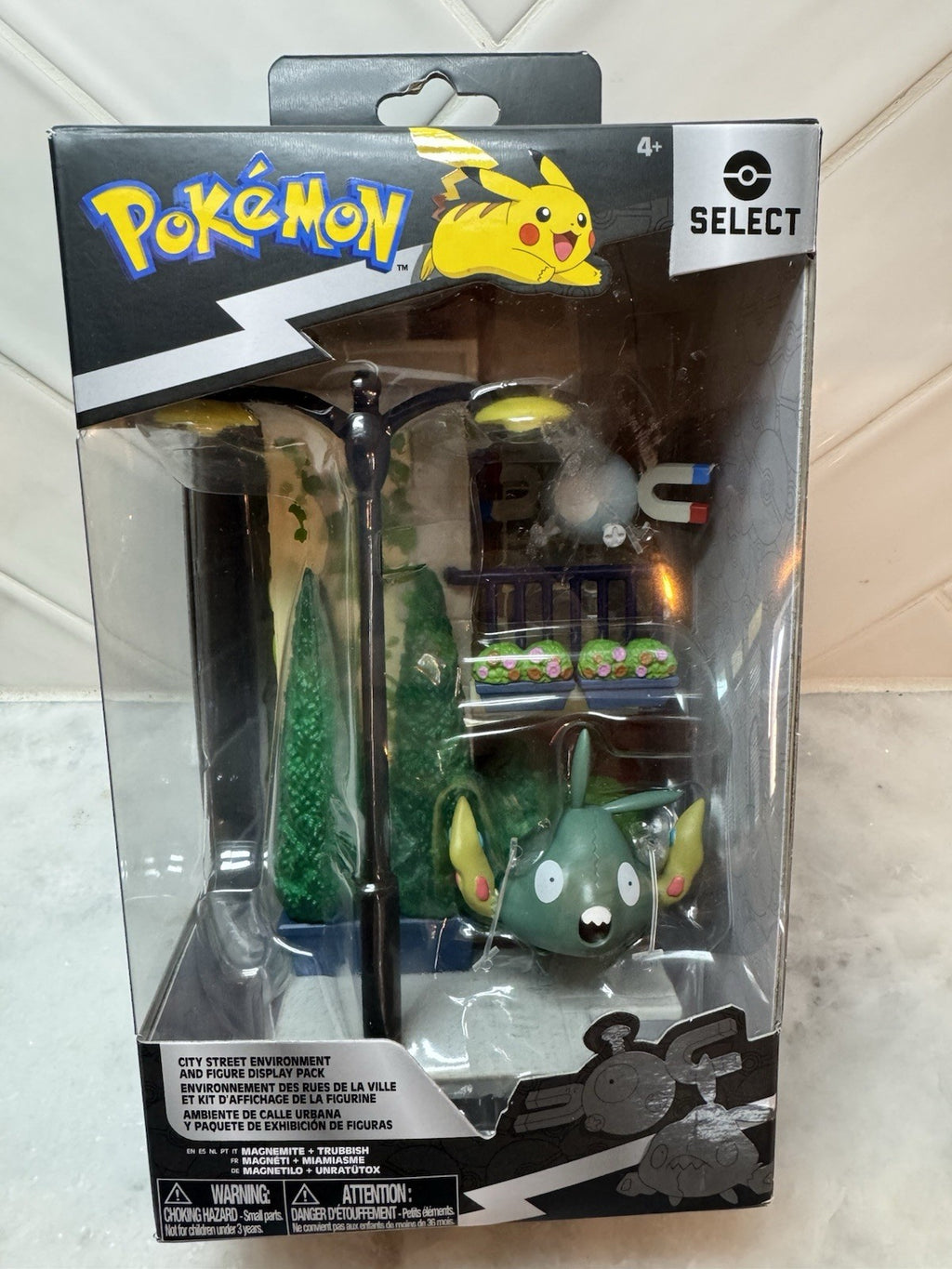 Pokemon Select City Street Environment Set Magnemite & Trubbish Wave 5 NEW