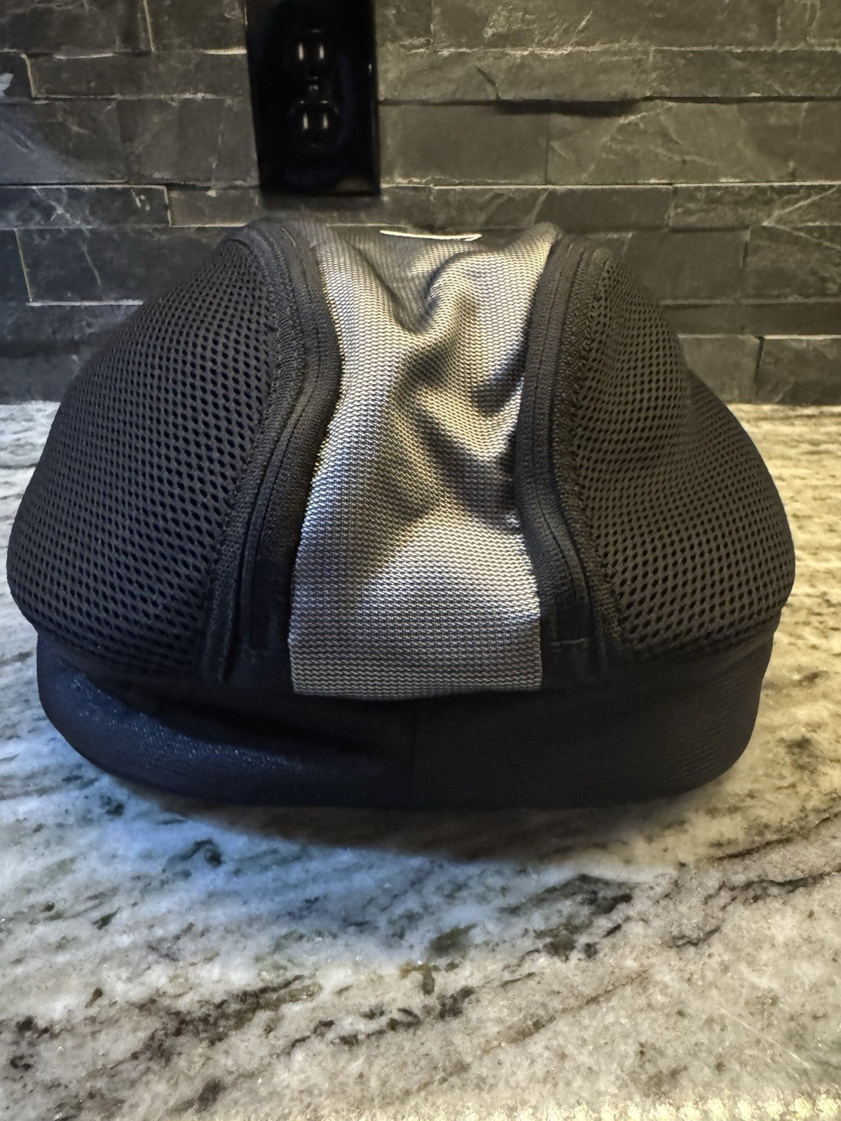 VTG Nike Golf Shoe Bag Mesh Swoosh Tote Zipper Black Gray Caddy Carry Case
