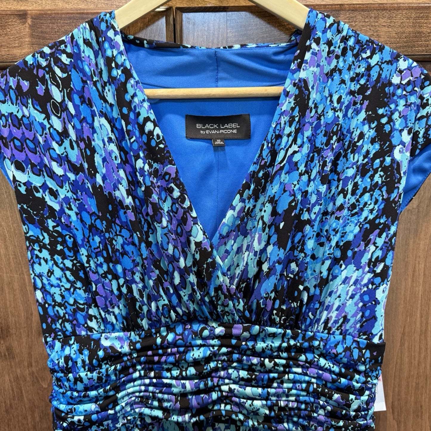 NWT Black Label by Evan-Picone Dress 10 Sea Blue Multi Sleeveless Ruched Waist