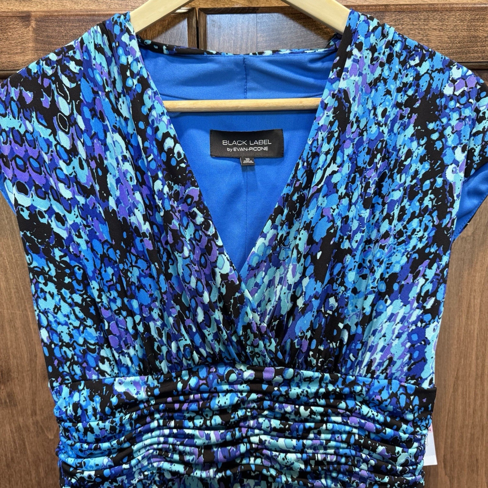 NWT Black Label by Evan-Picone Dress 10 Sea Blue Multi Sleeveless Ruched Waist