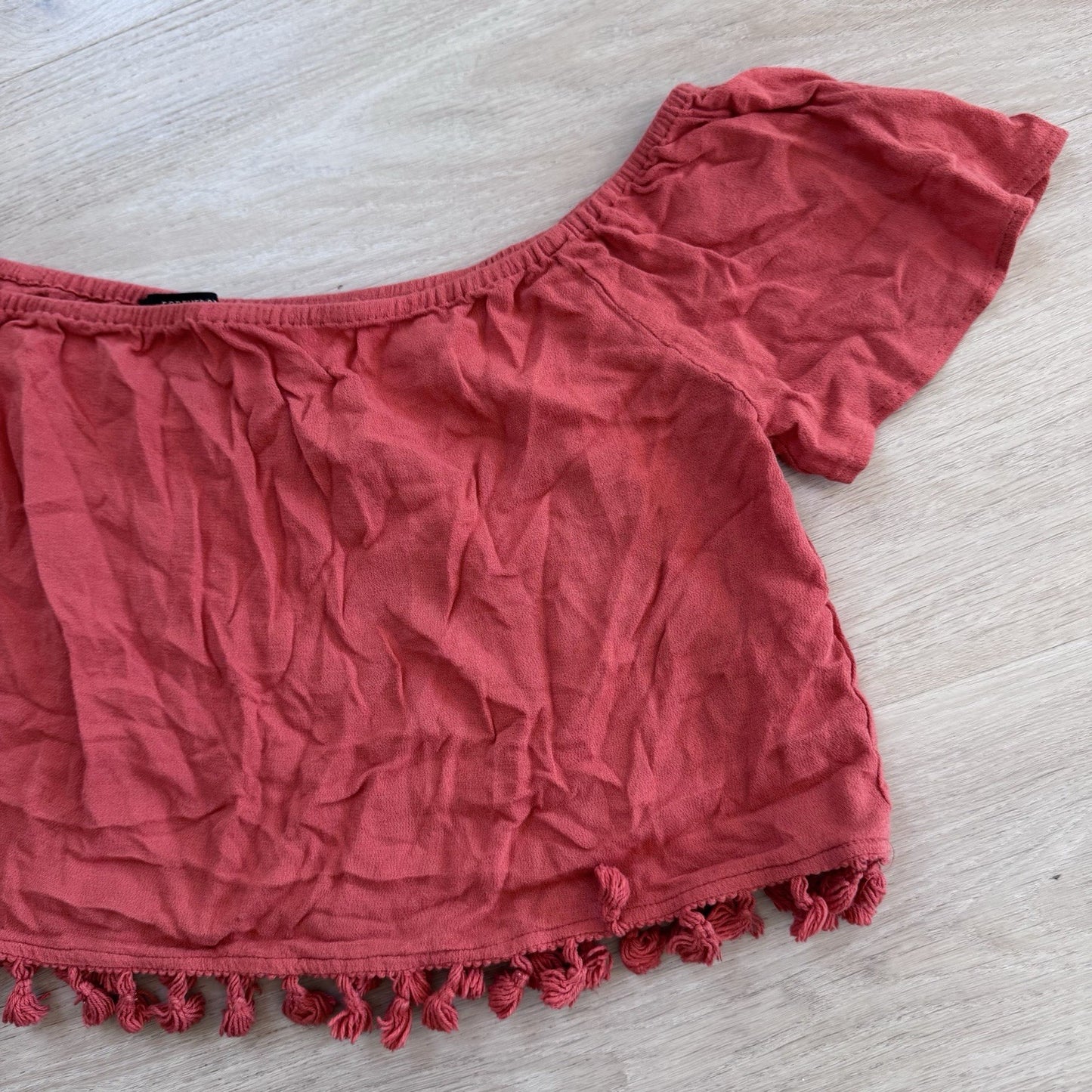 Forever 21 Off Shoulder Crop Top Red Tassel Hem Short Sleeve Women’s S