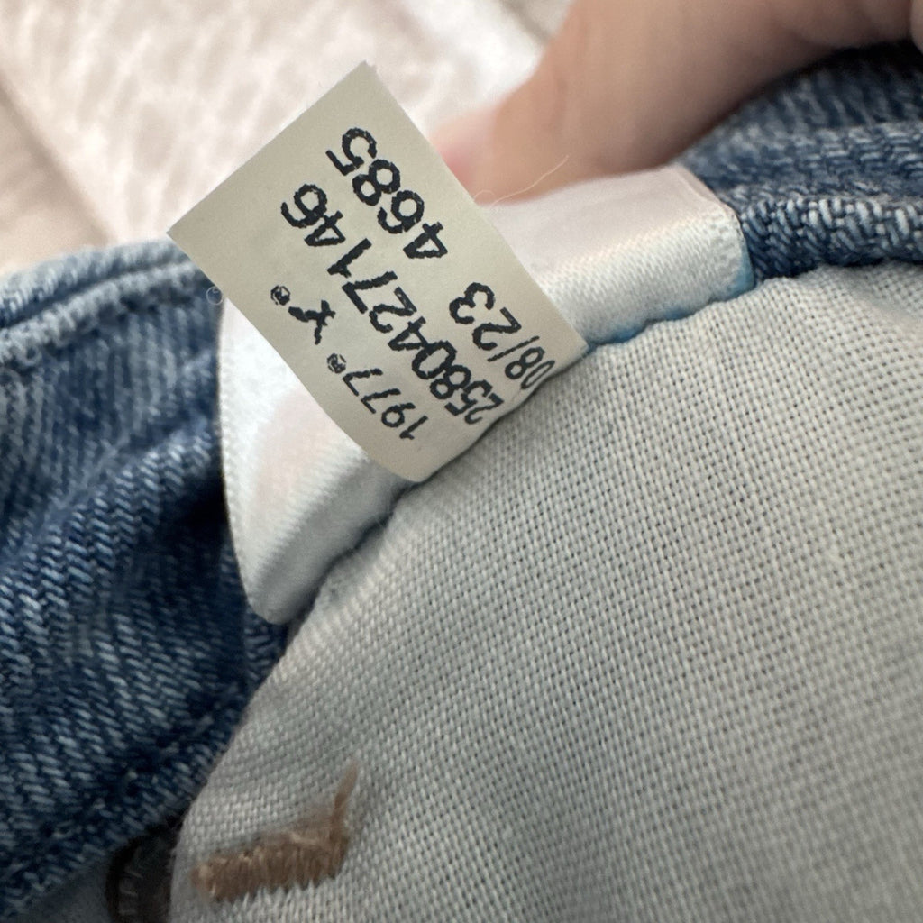 American Eagle Curvy Mom Jean Women’s 4 Distressed Raw Hem Light Wash