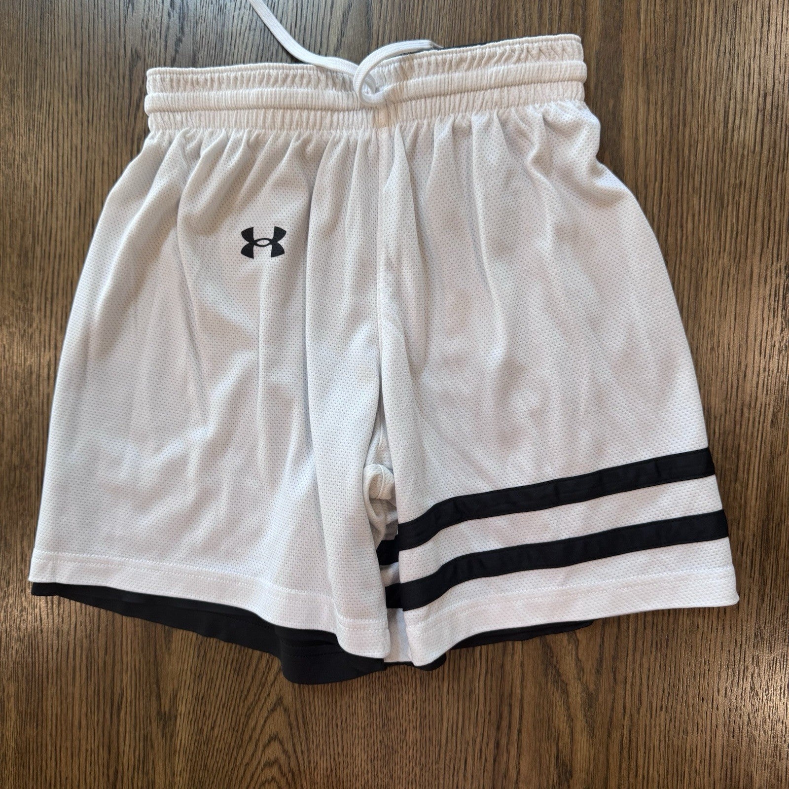 UA Women's Drop Step 2.0 Reversible Short Size small