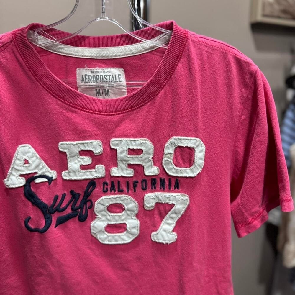 Vintage Aeropostale pink & white tee Size M
