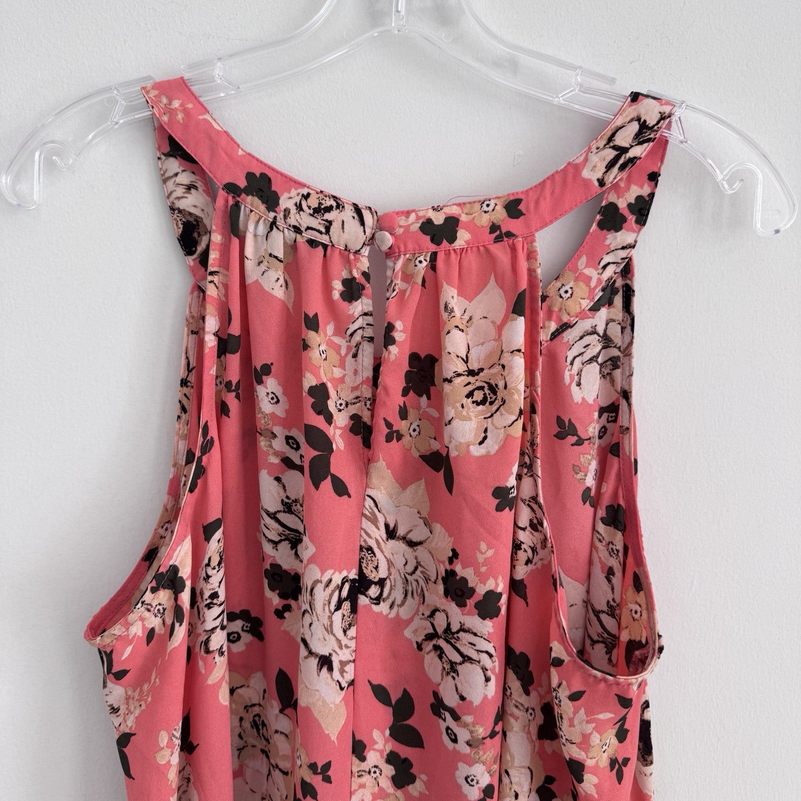 Torrid Floral Sleeveless Blouse Size 2 Pink High Neck Keyhole