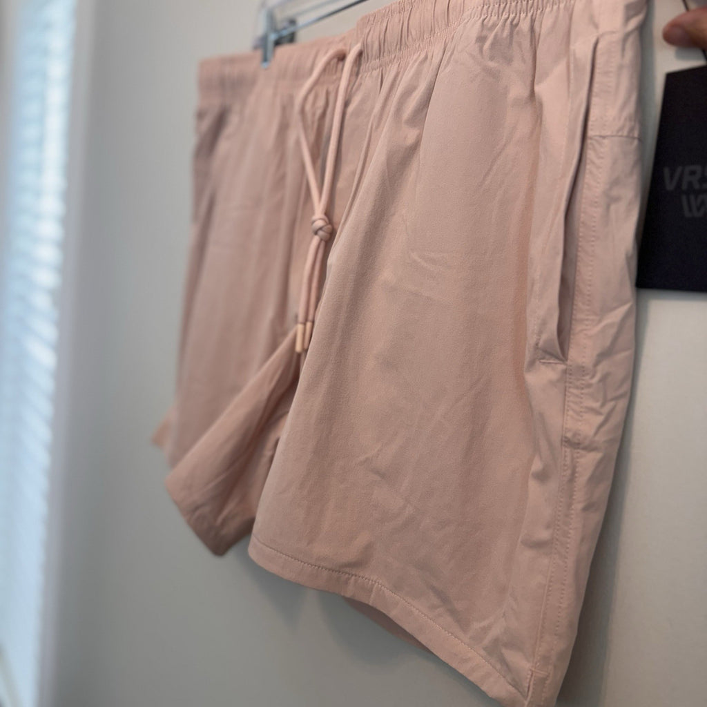 VRST Men's XXL 5" Everyday Short Light Pink NWT Athletic Gym Training 2XL 5in