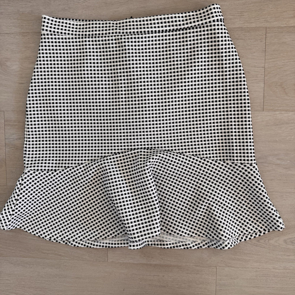Banana Republic Gingham Flounce Skirt 10 Tall Black White