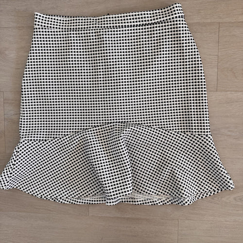 Banana Republic Gingham Flounce Skirt 10 Tall Black White