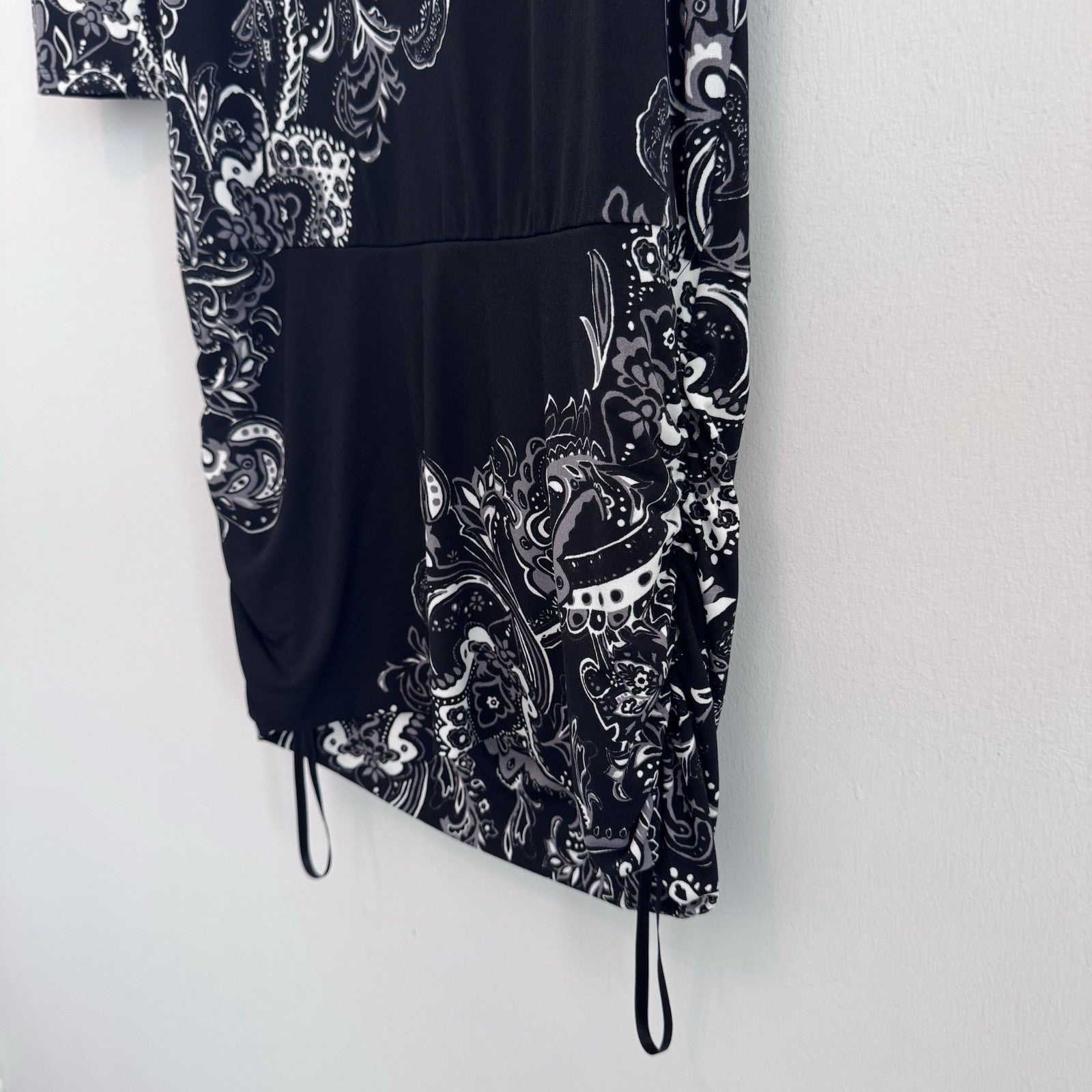 White House Black Market Dress Size S Black Paisley Ruched Sheath Midi Stretch