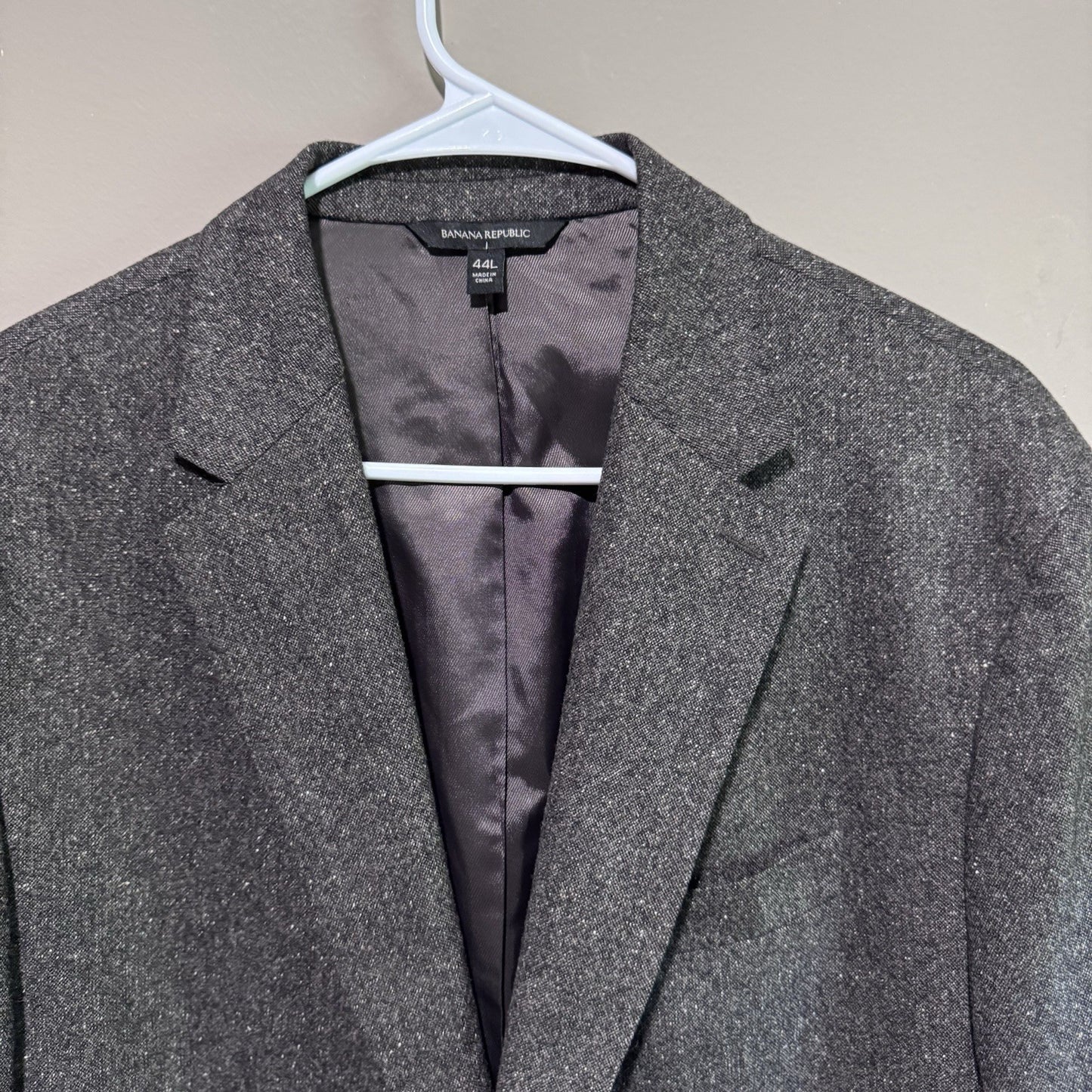 NWT Banana Republic Wool Blazer Jacket 44L Gray Herringbone Tweed Sport Coat
