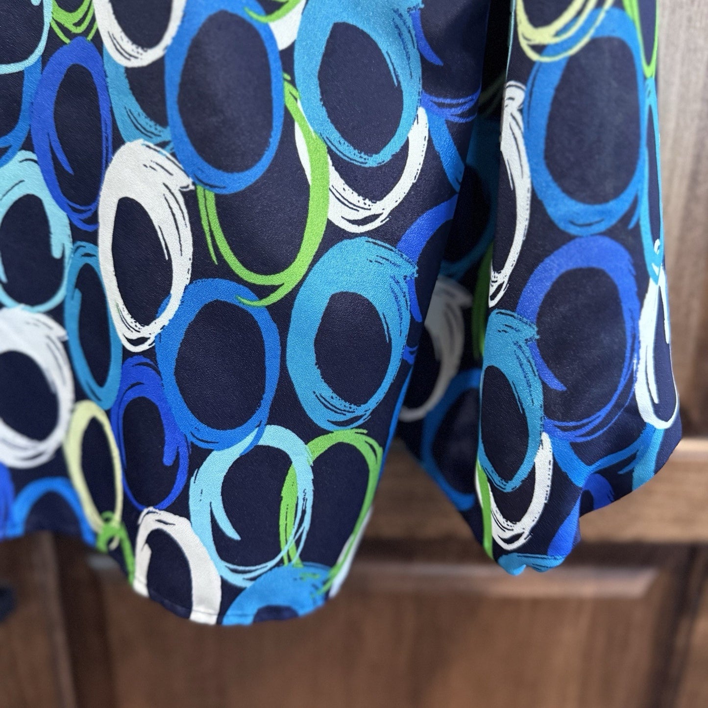 Pappagallo Boho Blouse Women’s Size L Colorful Circle Print Tie Neck 