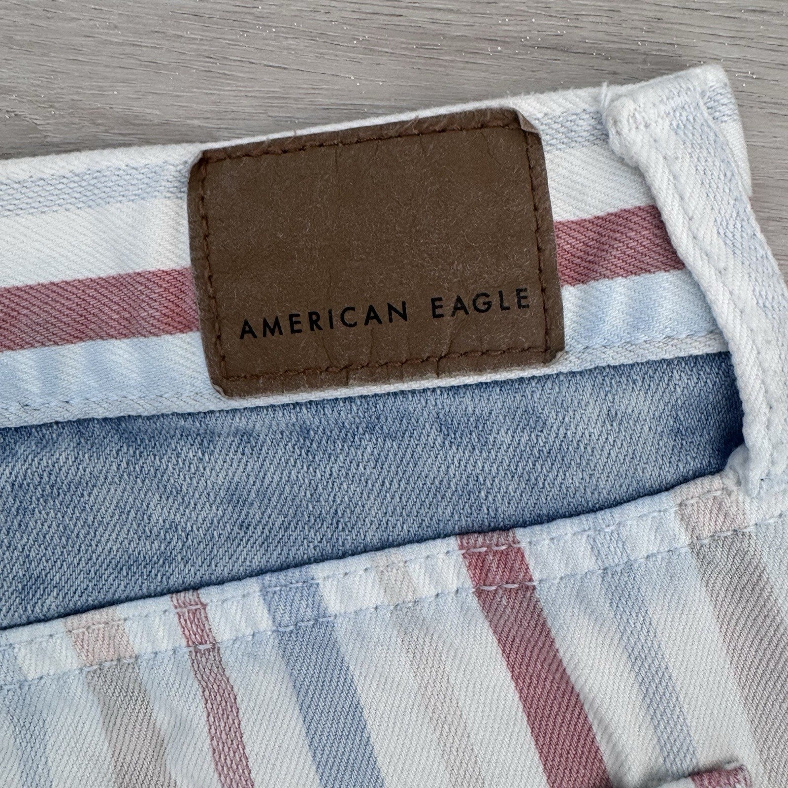 American Eagle Mom Shorts Women’s 4 Y2K Stripe Denim Frayed Raw Hem