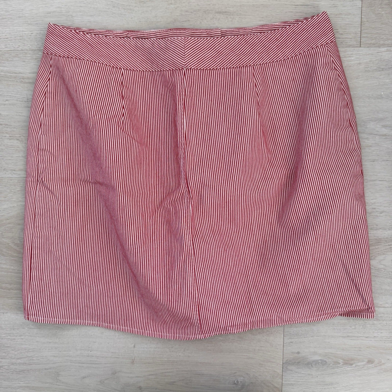 Women’s Briggs New York Red White Striped Skirt Sz 10 Cotton Stretch