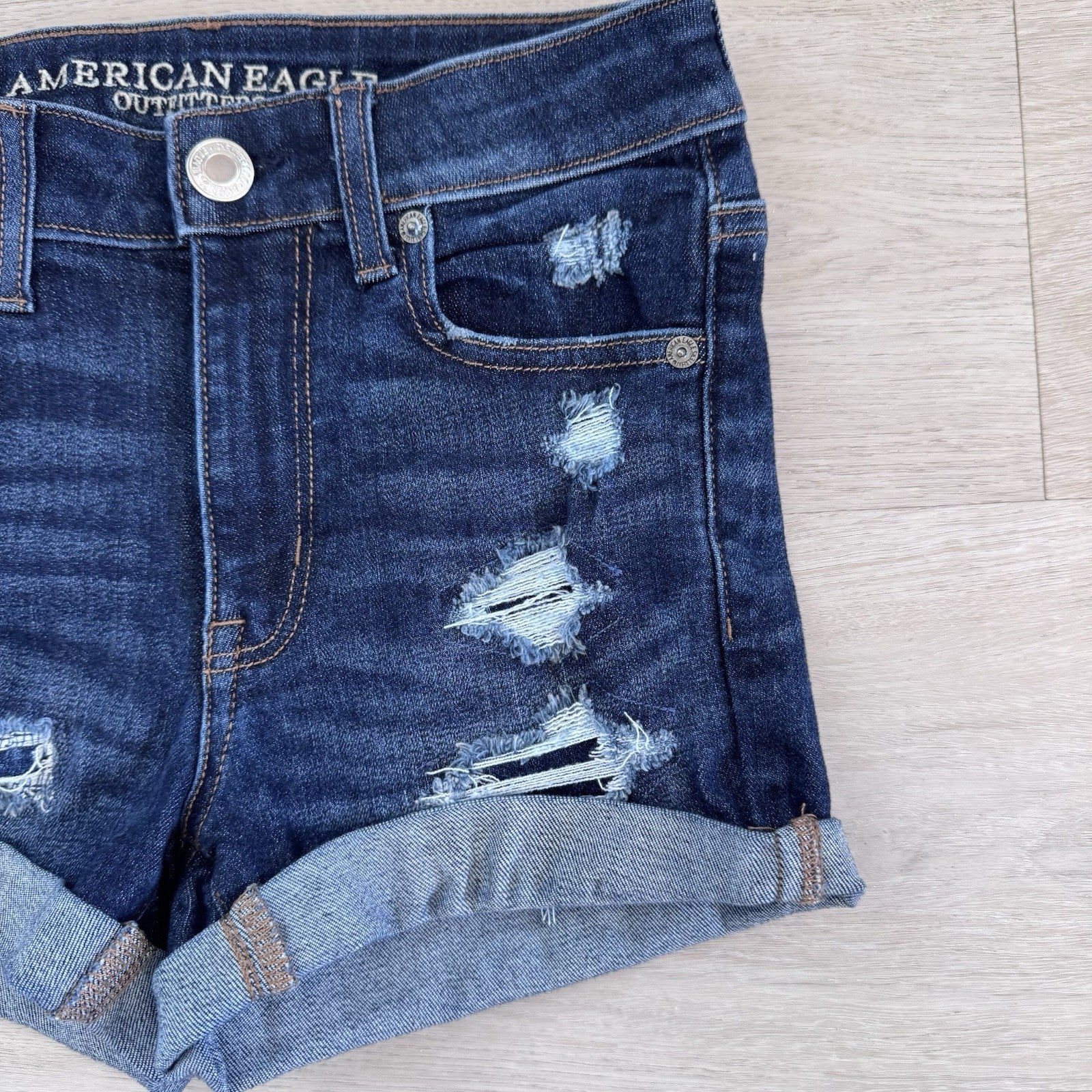 American Eagle Women’s Hi Rise Shortie Shorts 0 Distressed Stretch