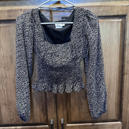 Princess Polly Smocked Peplum Top US 2 Black White Floral Print Long Sleeve