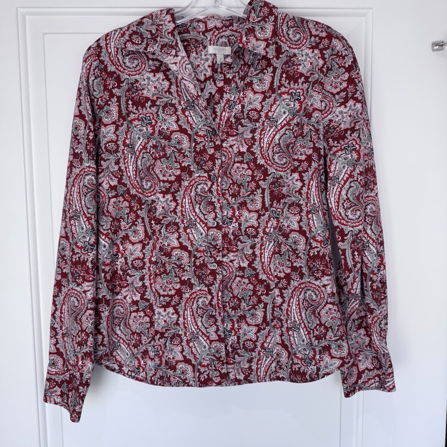 Talbots Red Paisley Button Front Shirt Women’s Size 8 Cotton Stretch Long Sleeve